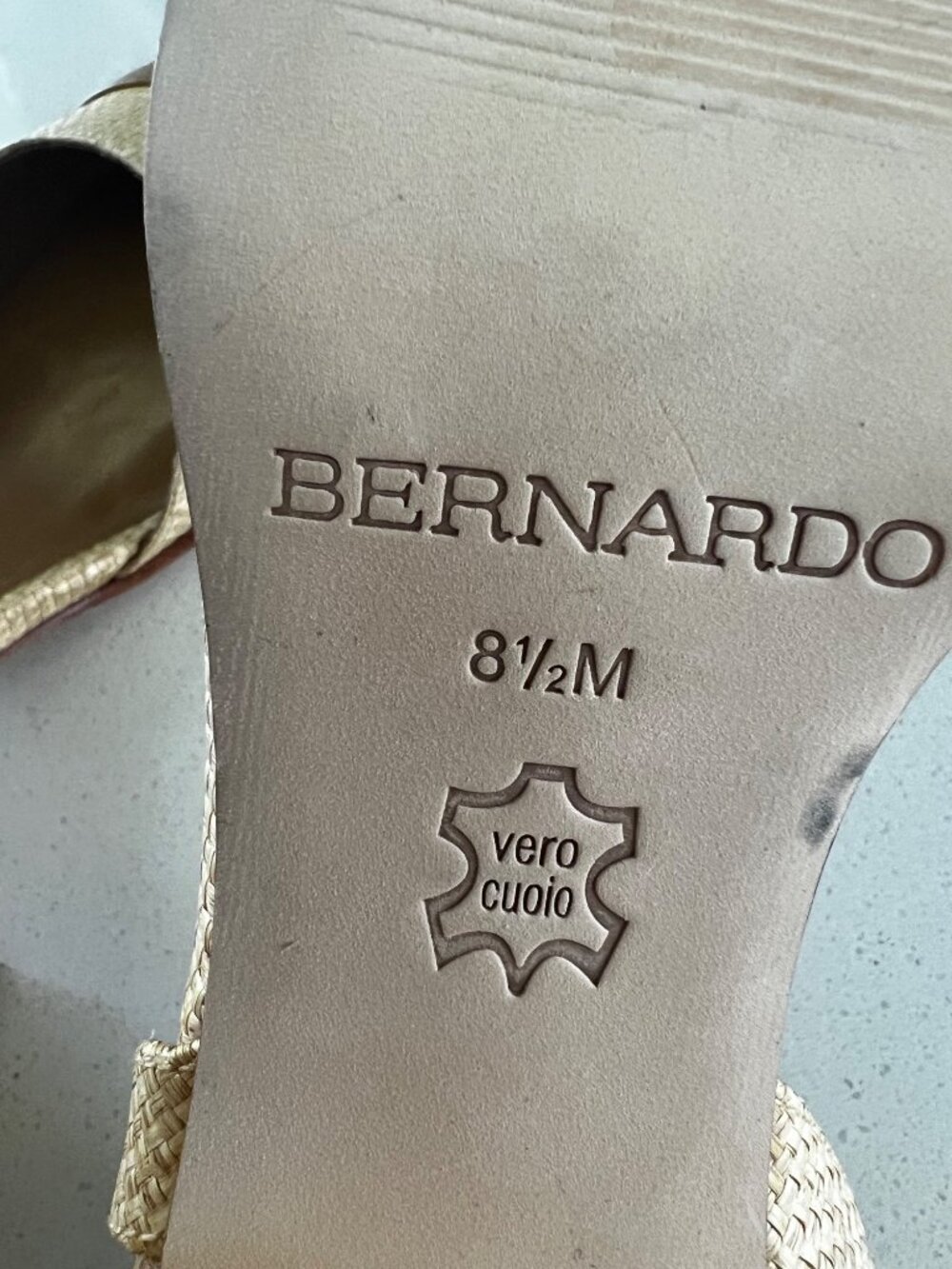 BERNARDO Monroe Slingback PUMPS BEIGE  Raffia and leather size 8.5 - Picture 7 of 9